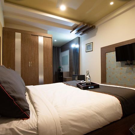 Hotel Super Collection O Golden Avenue à Thiruvananthapuram Extérieur photo