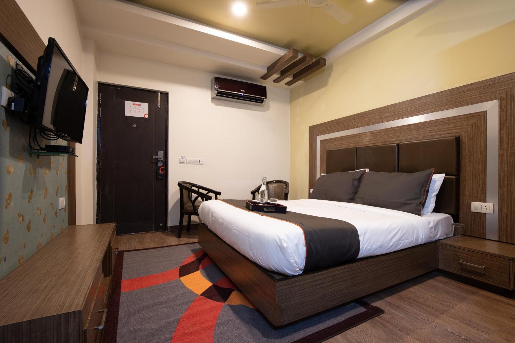 Hotel Super Collection O Golden Avenue à Thiruvananthapuram Extérieur photo